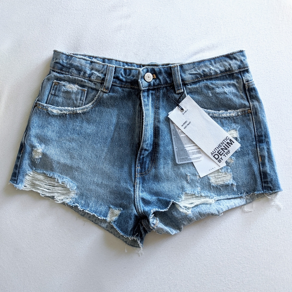 Zara High-Rise Distressed Denim Shorts Size 6